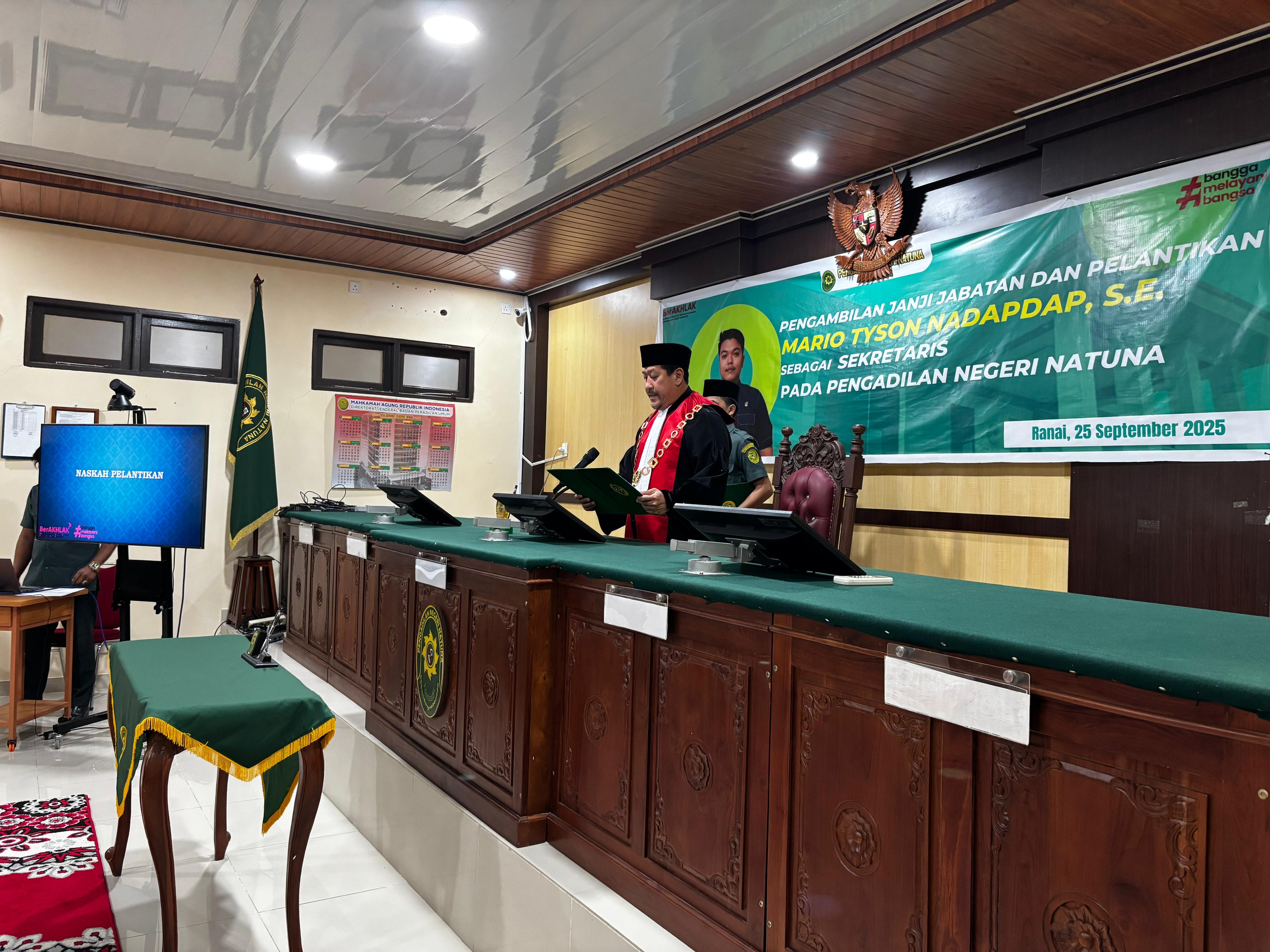 Pelantikan dan Pengambilan Sumpah Jabatan Sekretaris Pengadilan Negeri Natuna